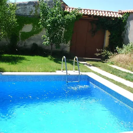 La Hidalga Hotel *